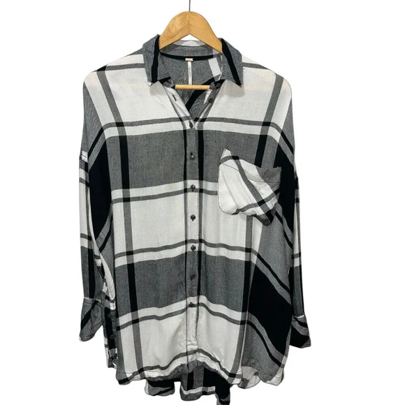 Free People Black White Plaid Rainy Day Oversized Tunic Top Size XS Button Down - Picture 10 of 11